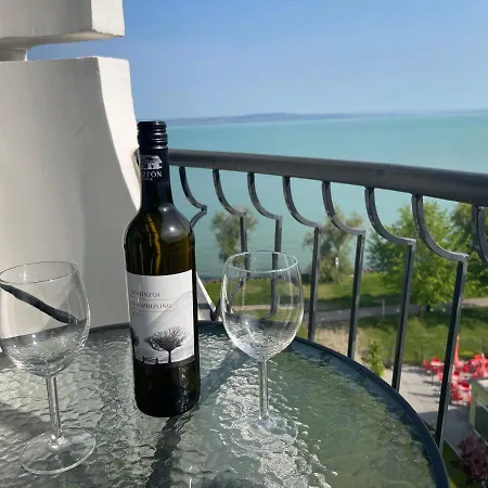 Vízparti Appartamento *